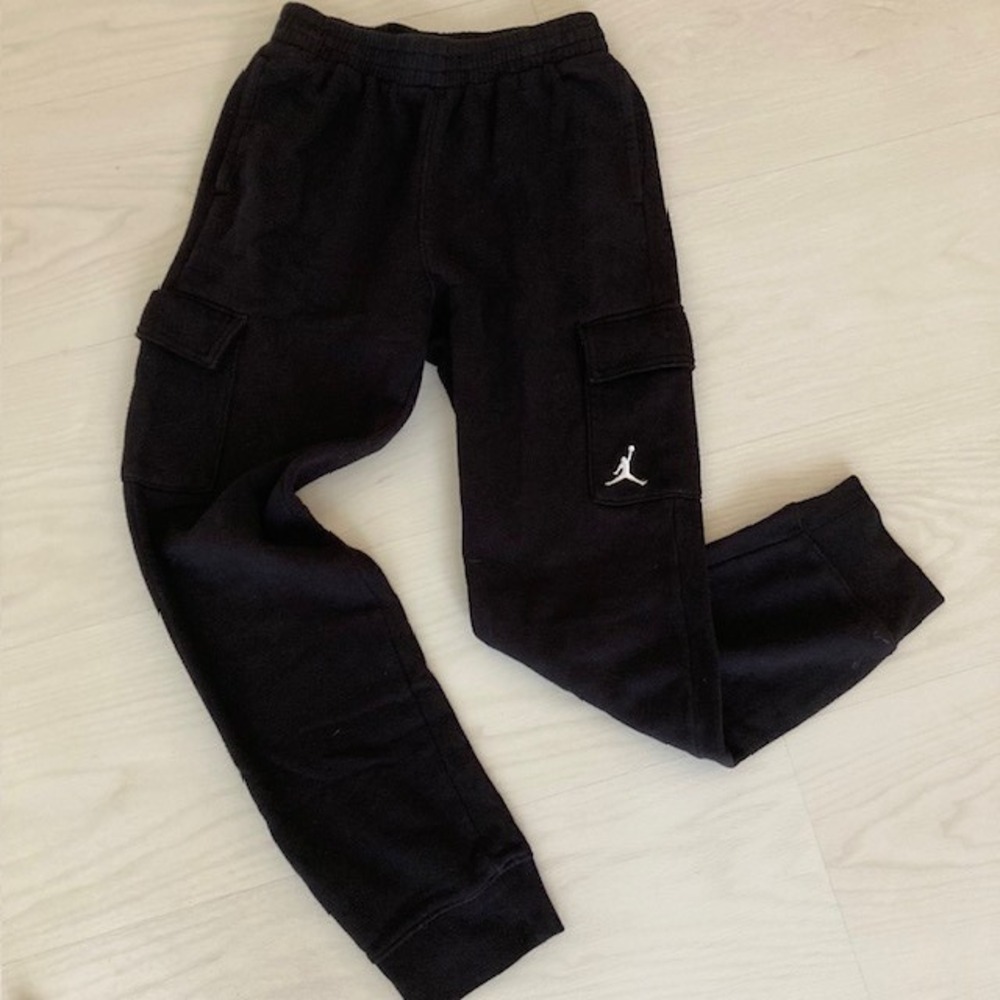 Jordan Cargo black Joggers Kids 12 to 13
